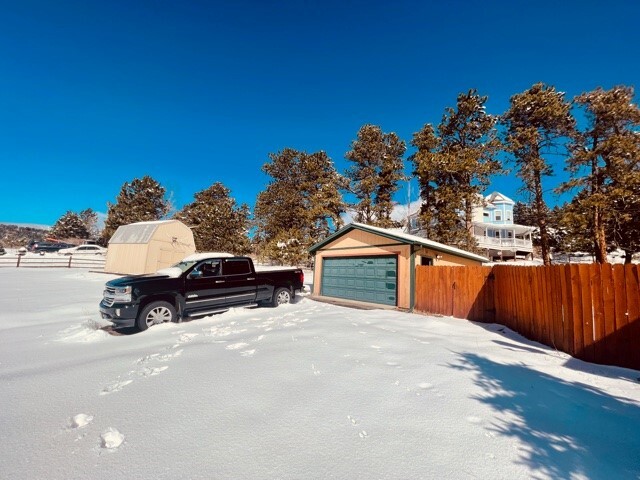 Building Photo - 25891 Vosler St