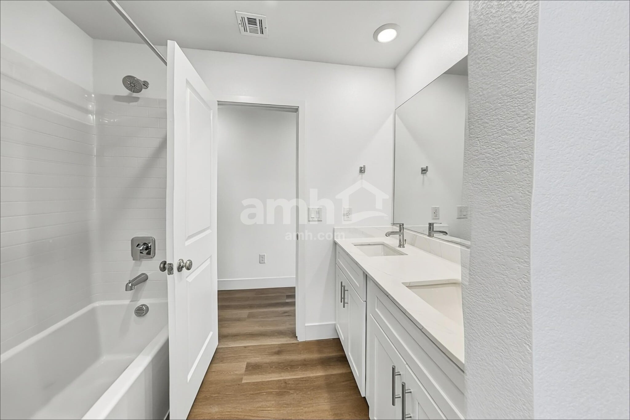 Building Photo - 9498 Aldersyde Dr