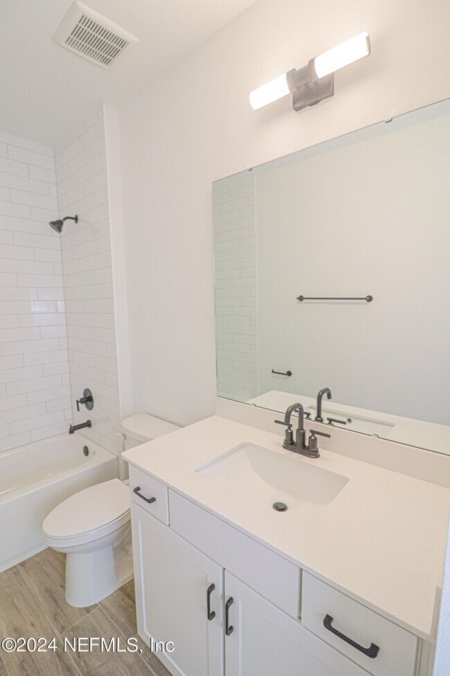 Building Photo - 483 Stargaze Ln