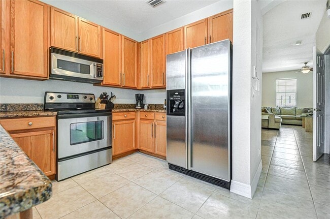 Building Photo - 1061 NW 18th Ave