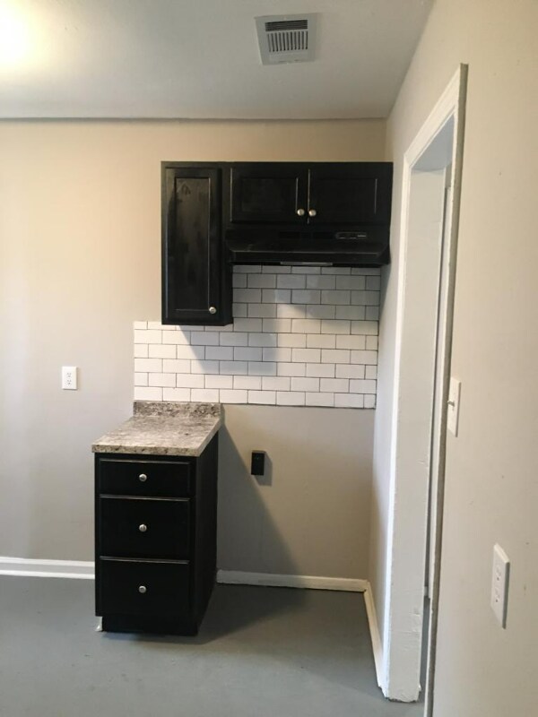 Building Photo - 818 Laurel St