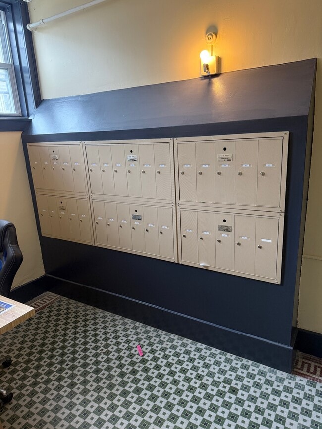 Building Photo - 357-363 Morris St