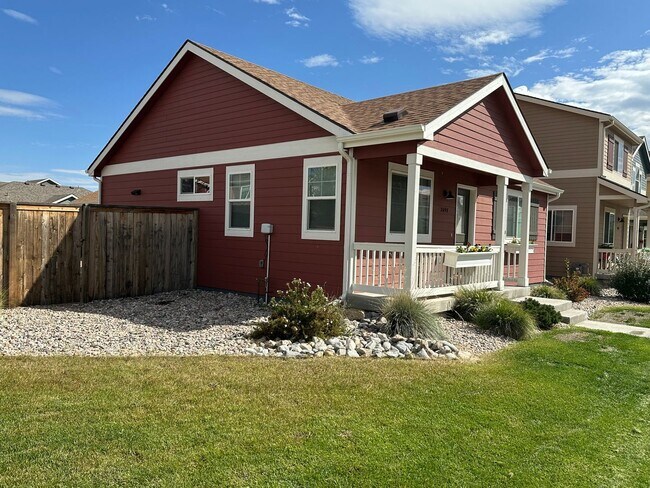Building Photo - 2B/2B Berthoud Ranch Style Home Built with...