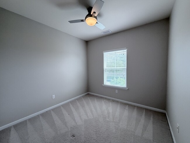 Building Photo - 5613 Freewill Ln