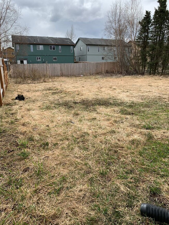 Building Photo - 3 Bdrm 1.5 Ba | Muldoon & Tudor area | AVA...
