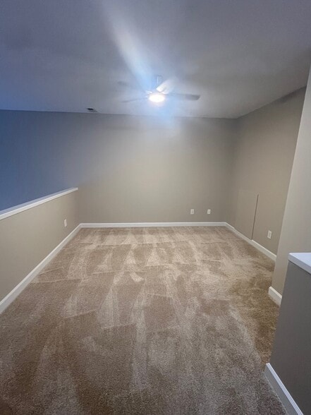 Building Photo - 1633 Shepherds Glade Dr