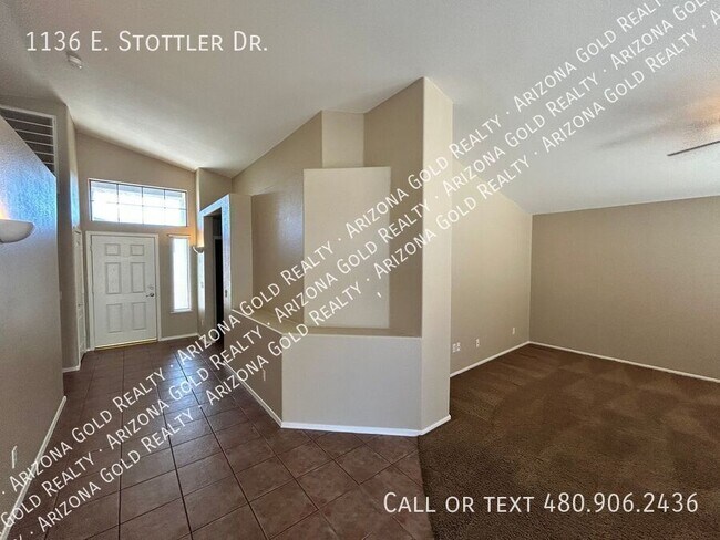 Building Photo - 1136 E Stottler Dr