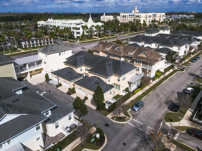 Building Photo - 1442 Resolute St