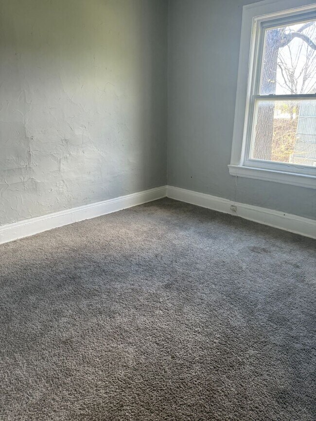 Building Photo - 12506 Union Ave