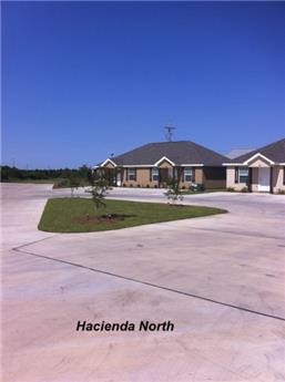 Building Photo - Hacienda North