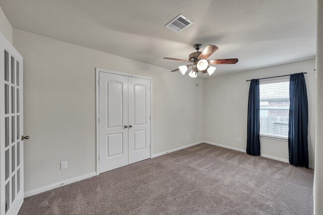 Building Photo - 7527 Fettle Ln