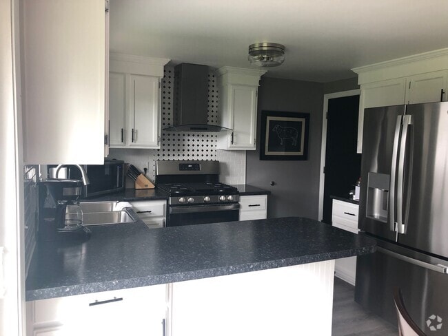 Stove and refrigerator included - 817 Smits St