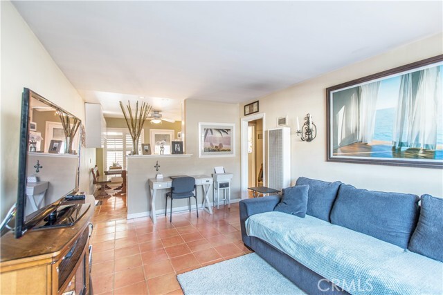 Building Photo - 227 Avenida Miramar