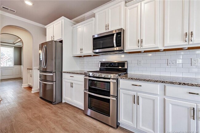 Building Photo - 429 Letterfearn Dr