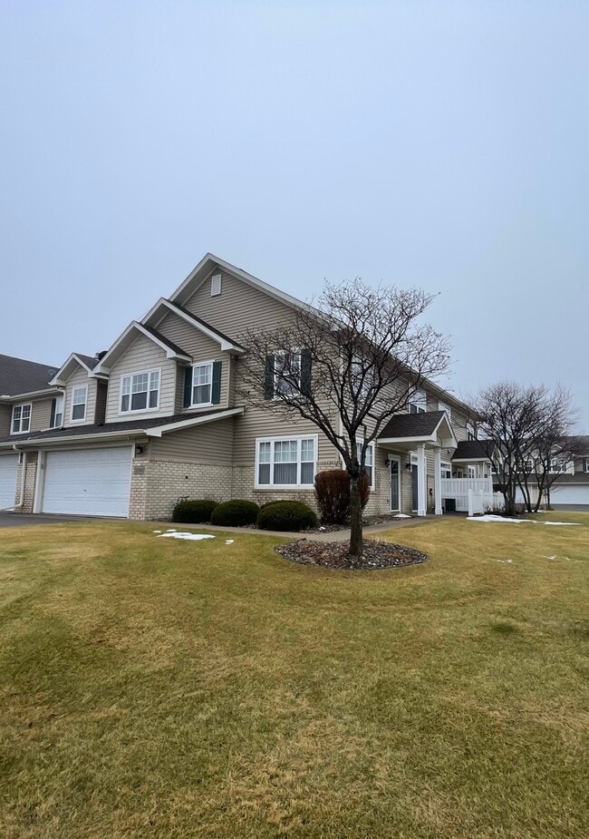 Building Photo - 17041 Embers Ave