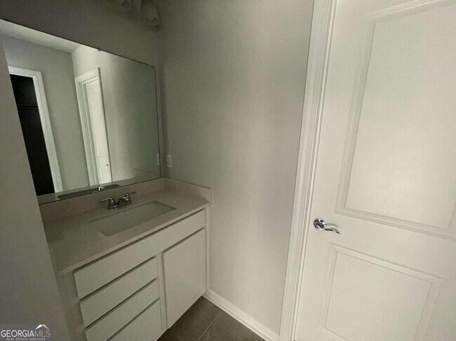 Building Photo - 3156 Morris Hills Dr