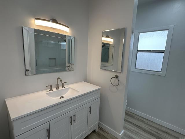 Building Photo - 109 S Alameda Ln