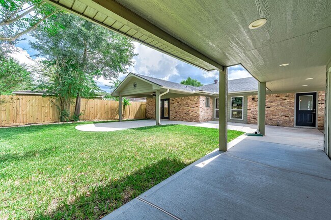 Building Photo - 6030 Warm Springs Rd
