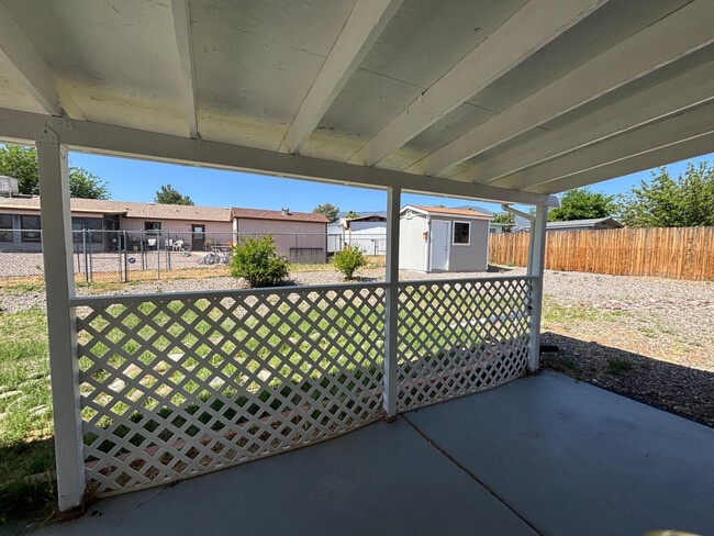 Building Photo - 1584 Sandy Ln