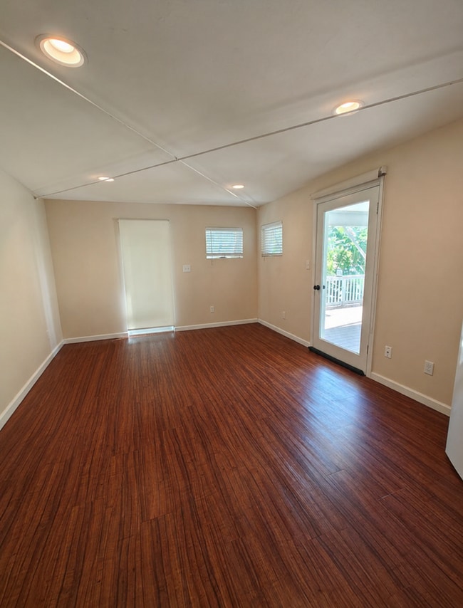 Building Photo - 3232 Paty Dr