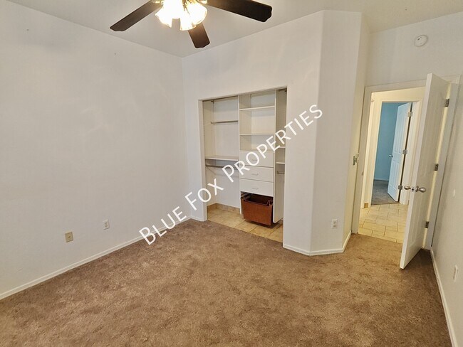 Building Photo - 5680 Shady Grove Dr