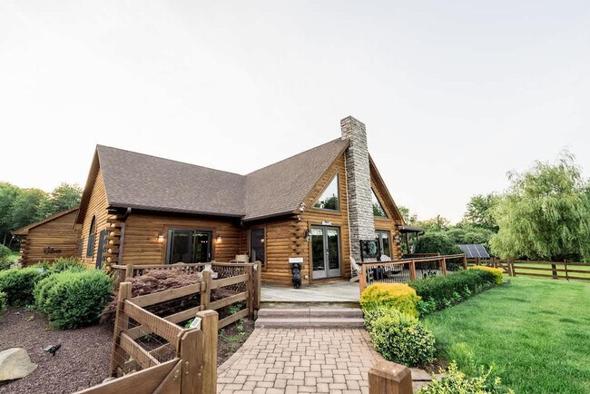 Building Photo - 7223 Ferry Rd