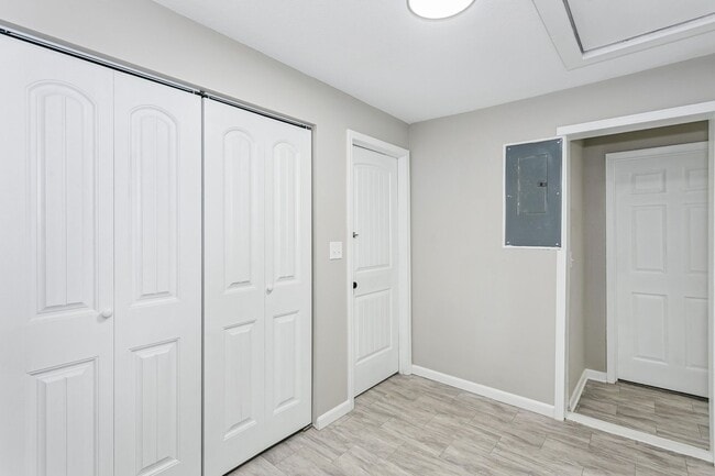 Building Photo - Beautifully Renovated 3 Bedroom, 2 Bath Home