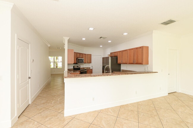 Building Photo - 3929 Sabal Way