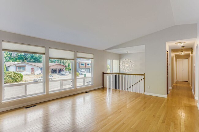 Building Photo - Beautiful Redmond Home Near Microsoft and ...