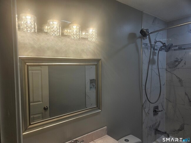 Building Photo - 63 Webb St