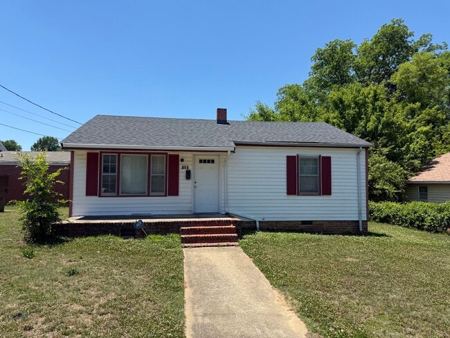 Building Photo - 2 Bedroom House near Downtown Raleigh east of Oakwood