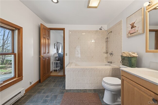 Building Photo - 3756 Oak Hill Rd