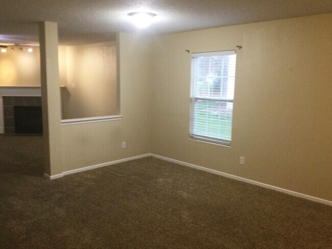 Building Photo - 1071 Highpointe Boulevard