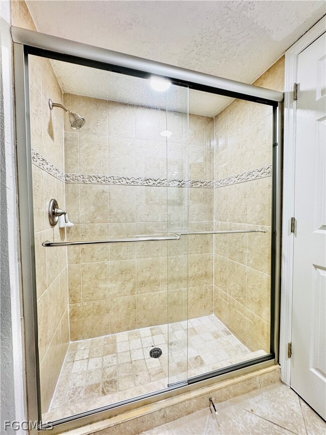 Building Photo - 5205 Cedarbend Dr