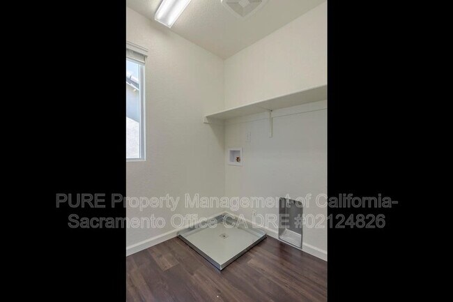 Building Photo - 3192 Mabry Dr