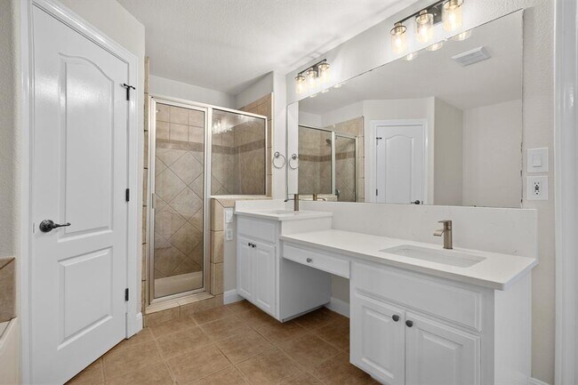 Building Photo - 20904 Van Allen Cove