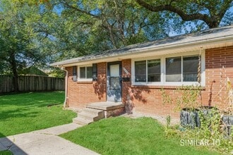 Building Photo - 3422 SW 8th St