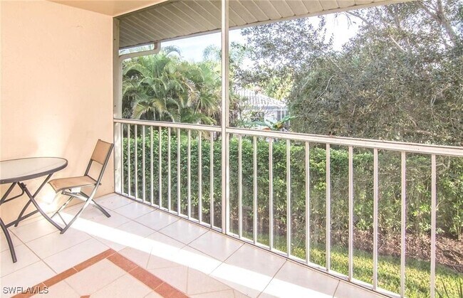 Building Photo - 613 Squire Cir