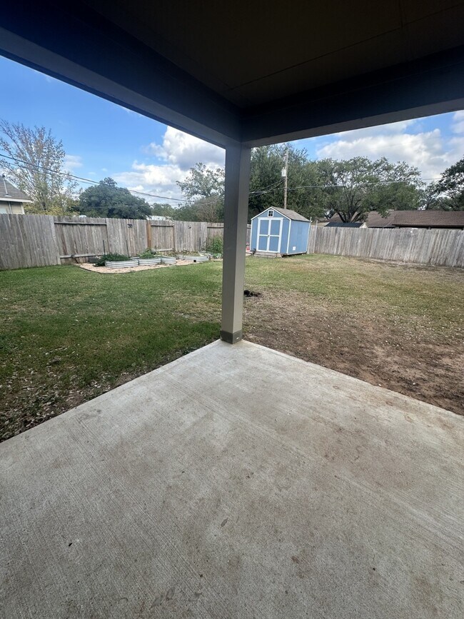 Building Photo - 2146 10th St