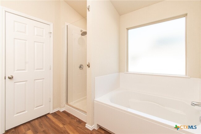 Building Photo - 2319 Pintail Loop