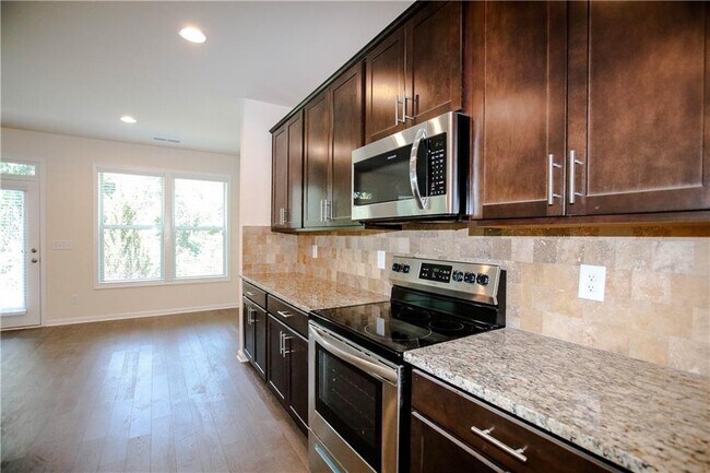 Building Photo - 4295 Almanor Cir