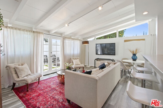 Building Photo - 6440 Rhea Ave