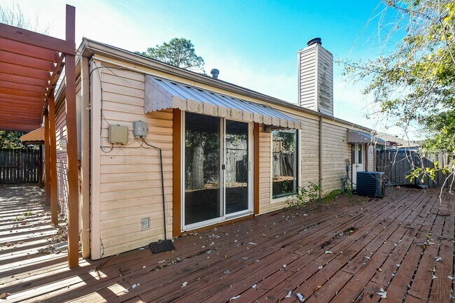 Building Photo - 7538 Quail Meadow Dr