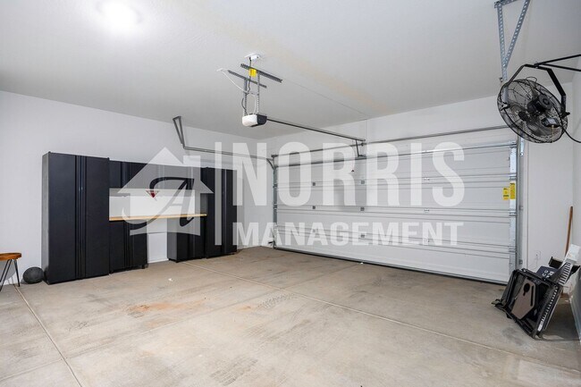 Building Photo - Beautiful Almost Brand New Home