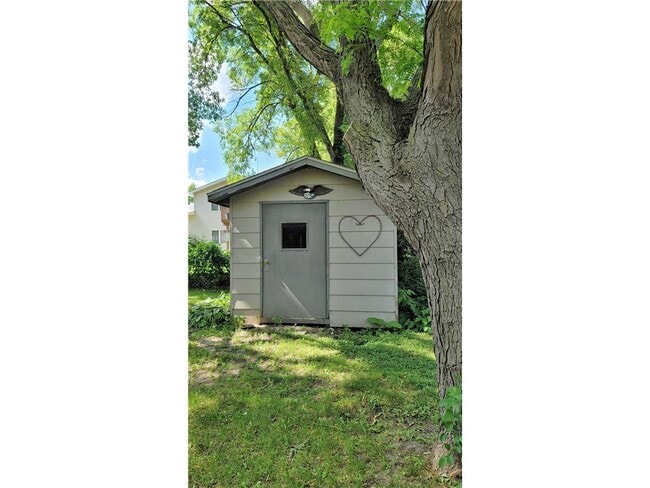 Building Photo - 512 Nelson Ct