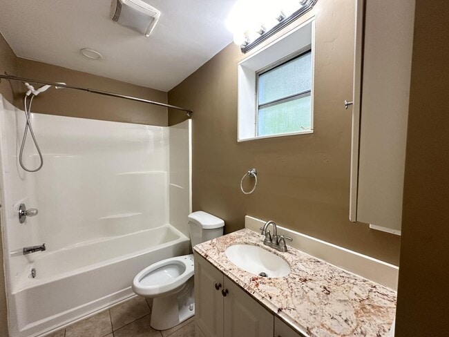 Building Photo - 6039 Corson Ave