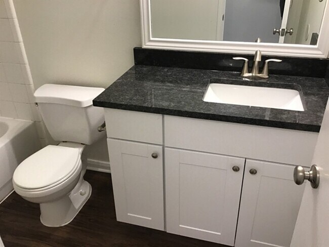 Building Photo - 2543 Fox River Ln