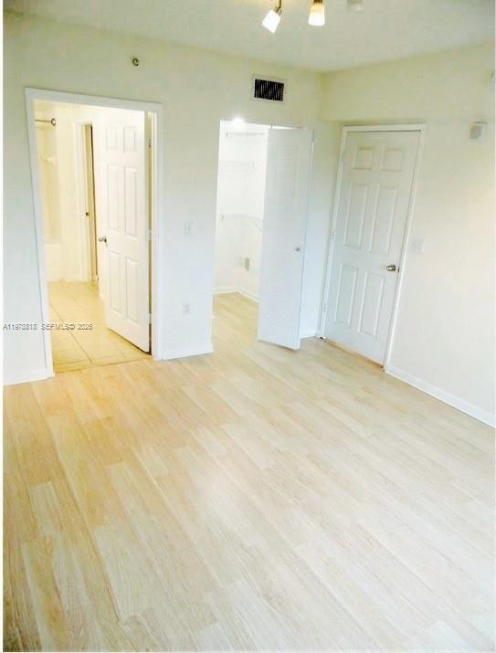 Building Photo - 1919 Van Buren St