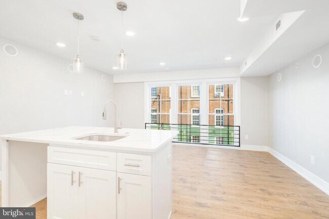 Building Photo - 2304 N 9th St