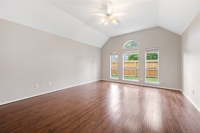 Building Photo - 8415 Trophy Pl Dr